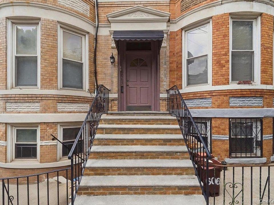 6063 Catalpa Avenue, Ridgewood, NY 11385